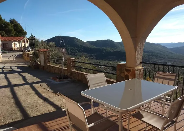 El Tejo Yeste Y Mirador Del Segura