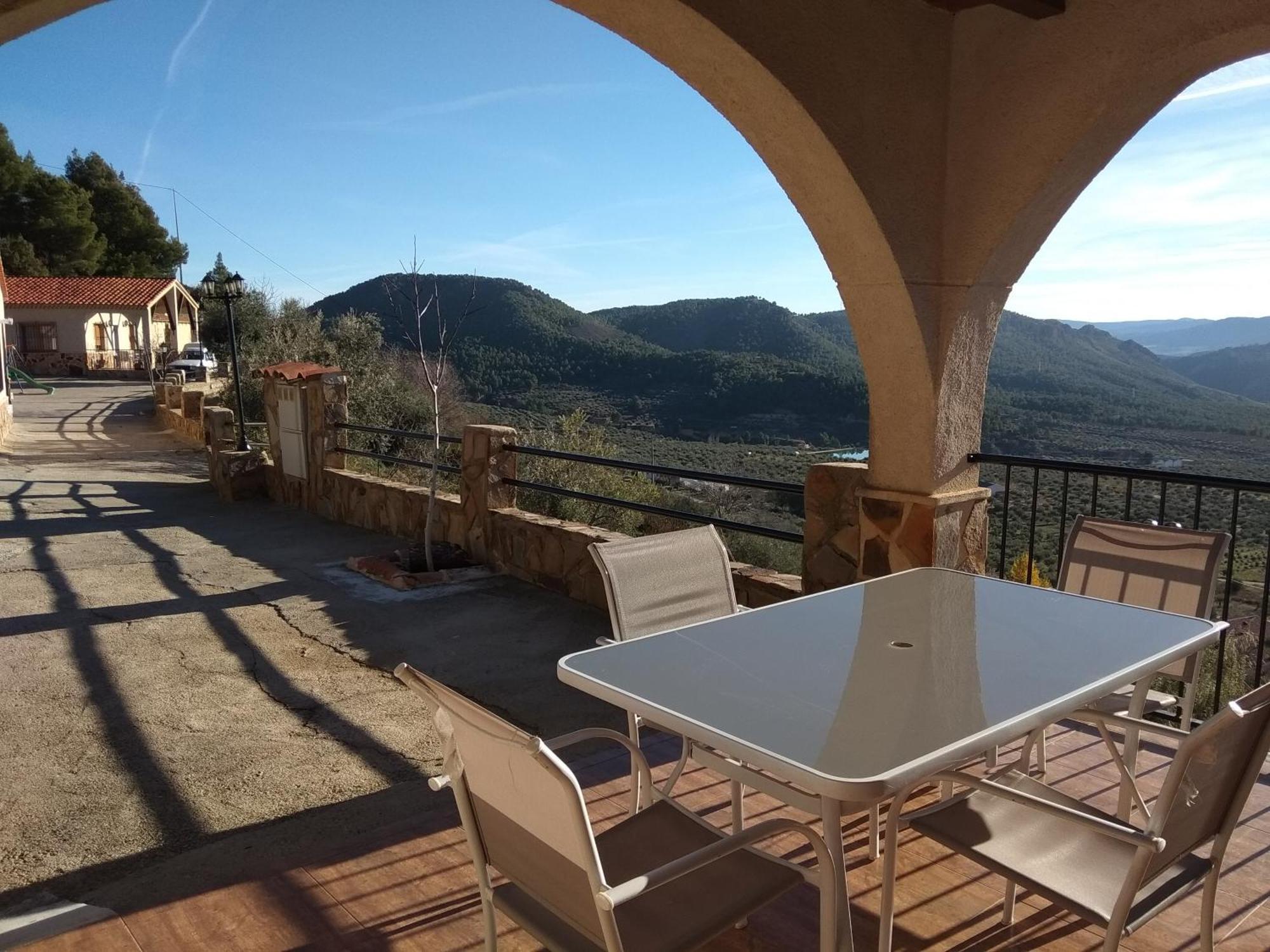 El Tejo Y Mirador Del Segura Yeste